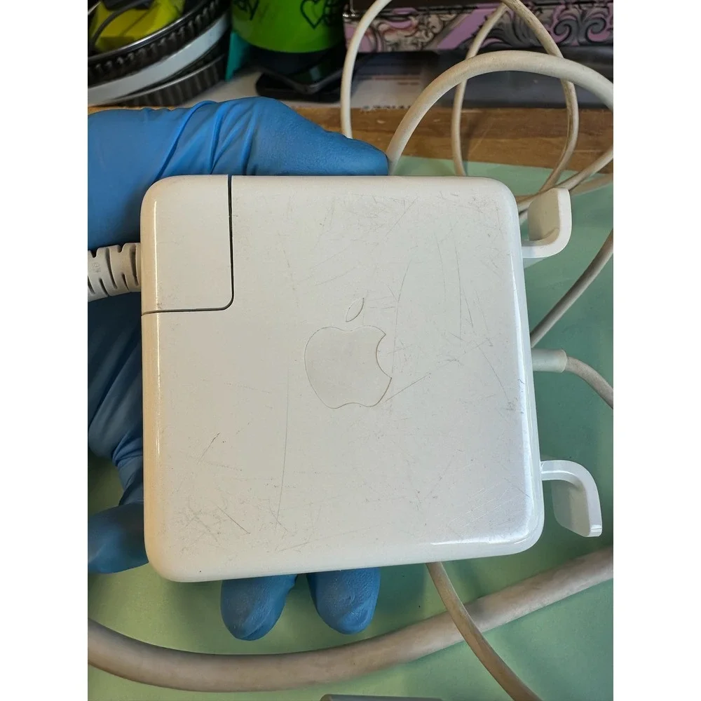 Apple 85W MagSafe Power‎ Adapter A1343 MacBook Pro Charger L-Tip White